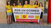 Concentración de carteros en Sariñena contra la política de "cero contratación de Correos"