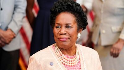 Sheila Jackson Lee, long-serving Democratic congresswoman and advocate for Black Americans, dies at 74 | CNN Politics