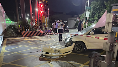 汽車停車入侵平交道「新自強號衰擦撞」 台鐵岡山=路竹單線行車