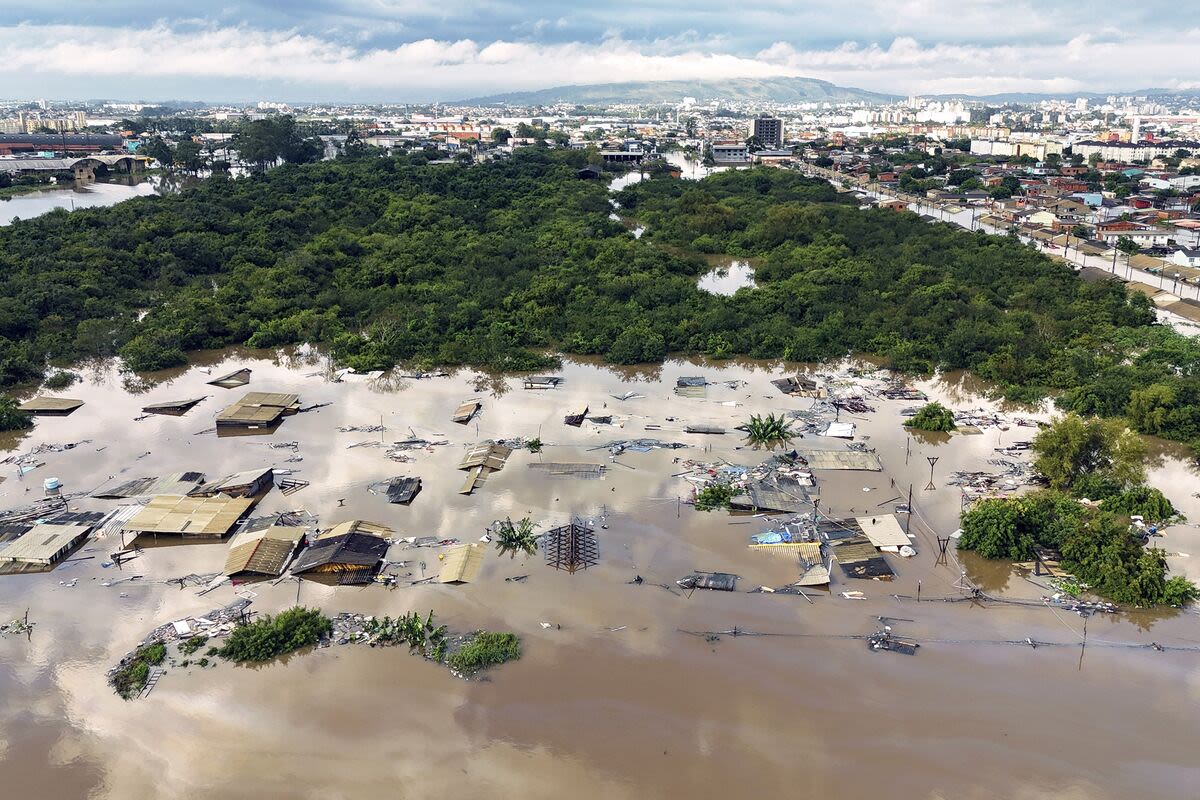 Lula Pushes to Exempt Brazil Flood Relief From Spending Rules