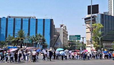 CNTE libera bloqueo en el AICM pero continúa en Paseo de la Reforma y Circuito