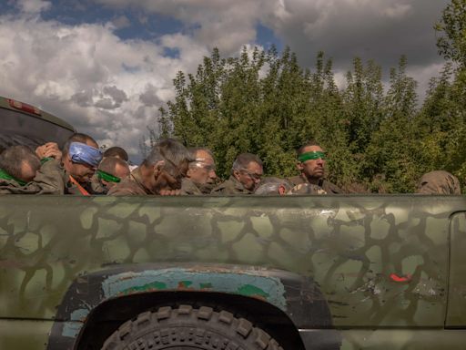 Rusia contraataca en su territorio a las fuerzas que entraron de Ucrania, que promete detenerse si negocian una “paz justa”