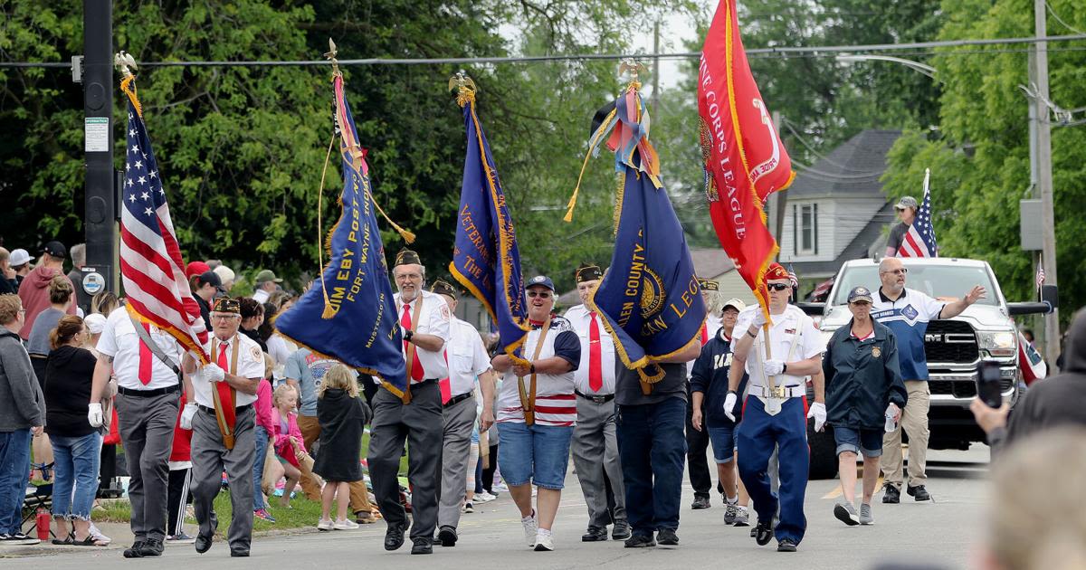 Fort Wayne marks Memorial Day with parade