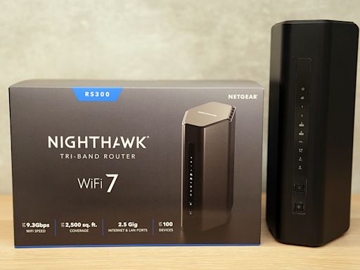 NETGEAR 夜鷹 NIGHTHAWK RS300 WiFi 7 路由器開箱評測分享：功能強大規格完整且外型時尚！