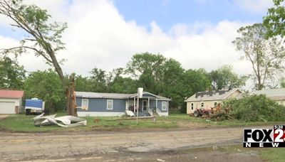 Video: Morris woman says community rallied to help clean up her home after tornado