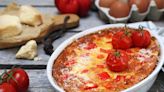 La recette vraiment simple à faire cet été : le clafoutis courgettes, tomates et chorizo