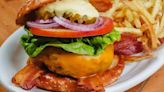 Dia Mundial do Hambúrguer: chef dá dicas de como fazer hambúrguer gourmet em casa