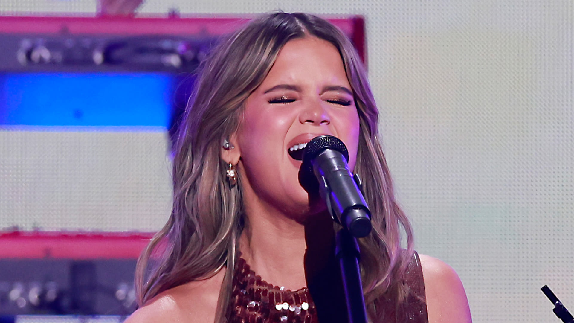 Maren Morris goes topless in new photos as singer leaves fans drooling