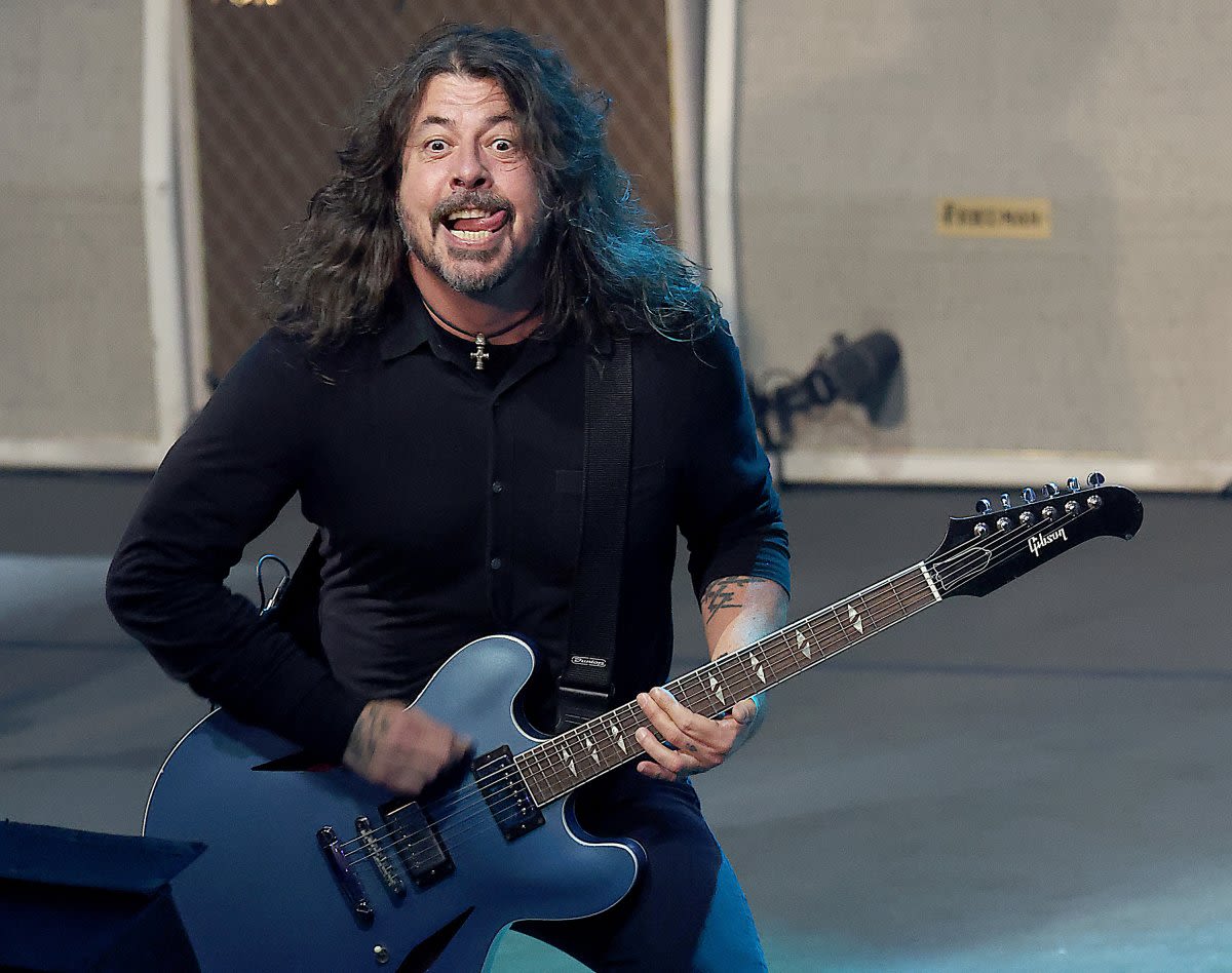 Foo Fighters cancel festival performance amid Dave Grohl's baby scandal