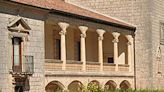 El palacio burgalés con una torre del siglo XV que hoy es el escenario perfecto para bodas y seminarios