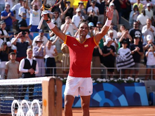 Nadal makes majestic return to Roland Garros for Spain