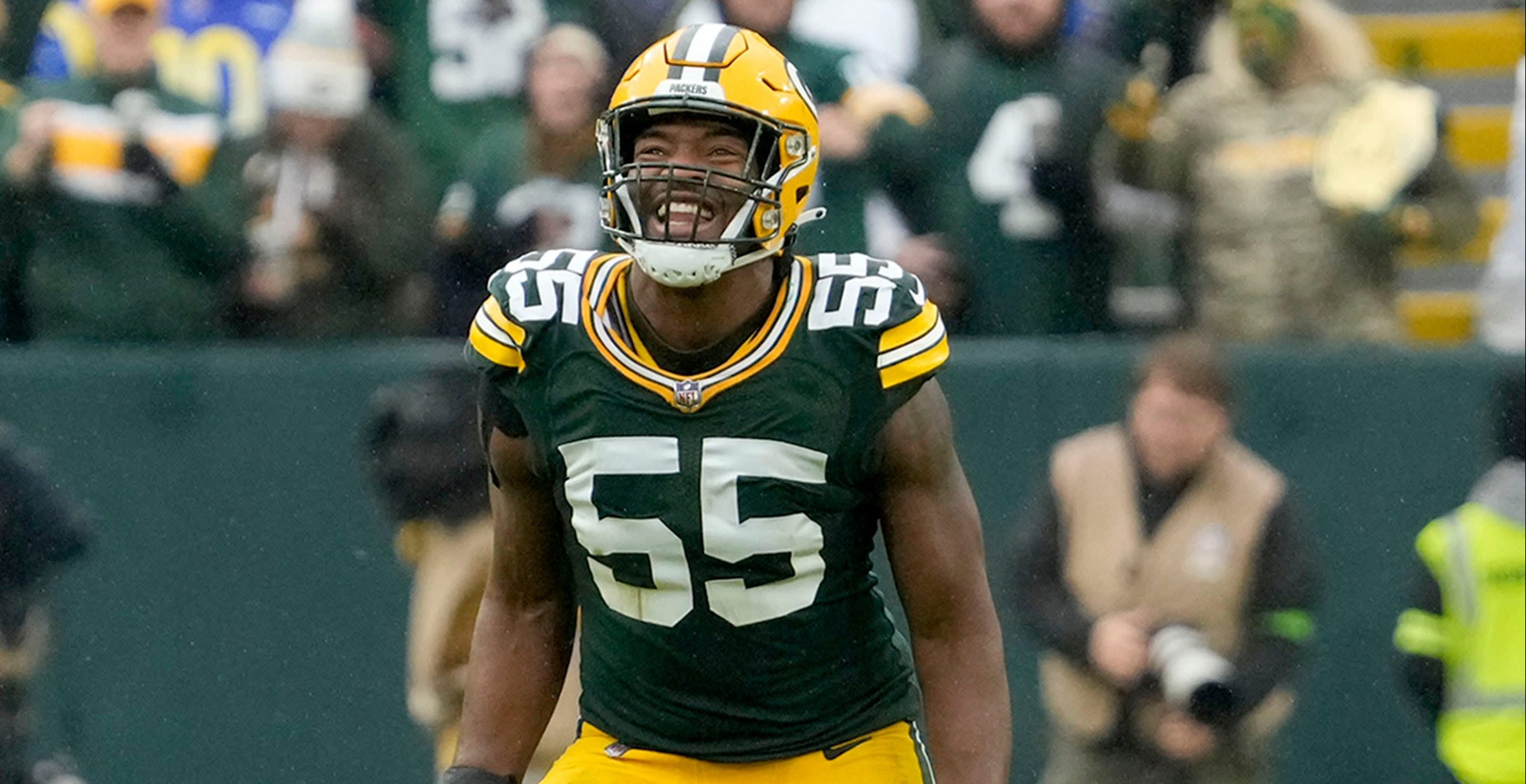 Following injury scare, Packers edge rusher Kinsgley Enagbare is practicing at OTAs