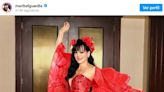 Maribel Guardia presume su figura en vestido rojo a los 65 años