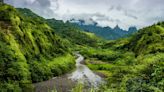 Así es el valle de Papenoo: rutas por el cráter de un volcán derrumbado en una de las islas más paradisíacas del mundo