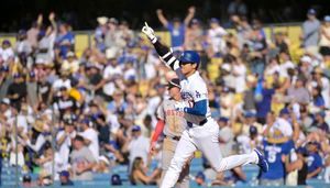 Ohtani's 473-foot drive leads 6-homer onslaught for Dodgers in 9-6 win over Red Sox