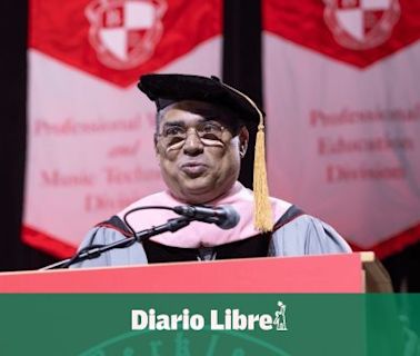Gilberto Santa Rosa ofrece emotivo discurso al recibir doctorado Honoris Causa en Berklee