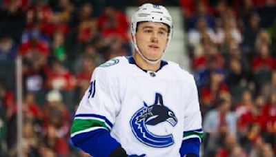 Zadorov not shutting door on new Canucks contract: report | Offside