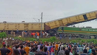 ‘Saddening’: Condolences Pour In As Mamata Banerjee, Ashwini Vaishnaw Rush To Kanchanjunga Express Accident Site - News18