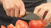 'Six Pack Chef' Makes World Record For Most Tomatoes Cut In One Minute While Blindfolded - News18