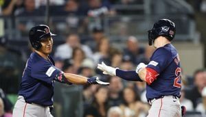 Red Sox stun Yankees 5-3 on 2-run homers by Yoshida in the 9th and Rafaela in the 10th