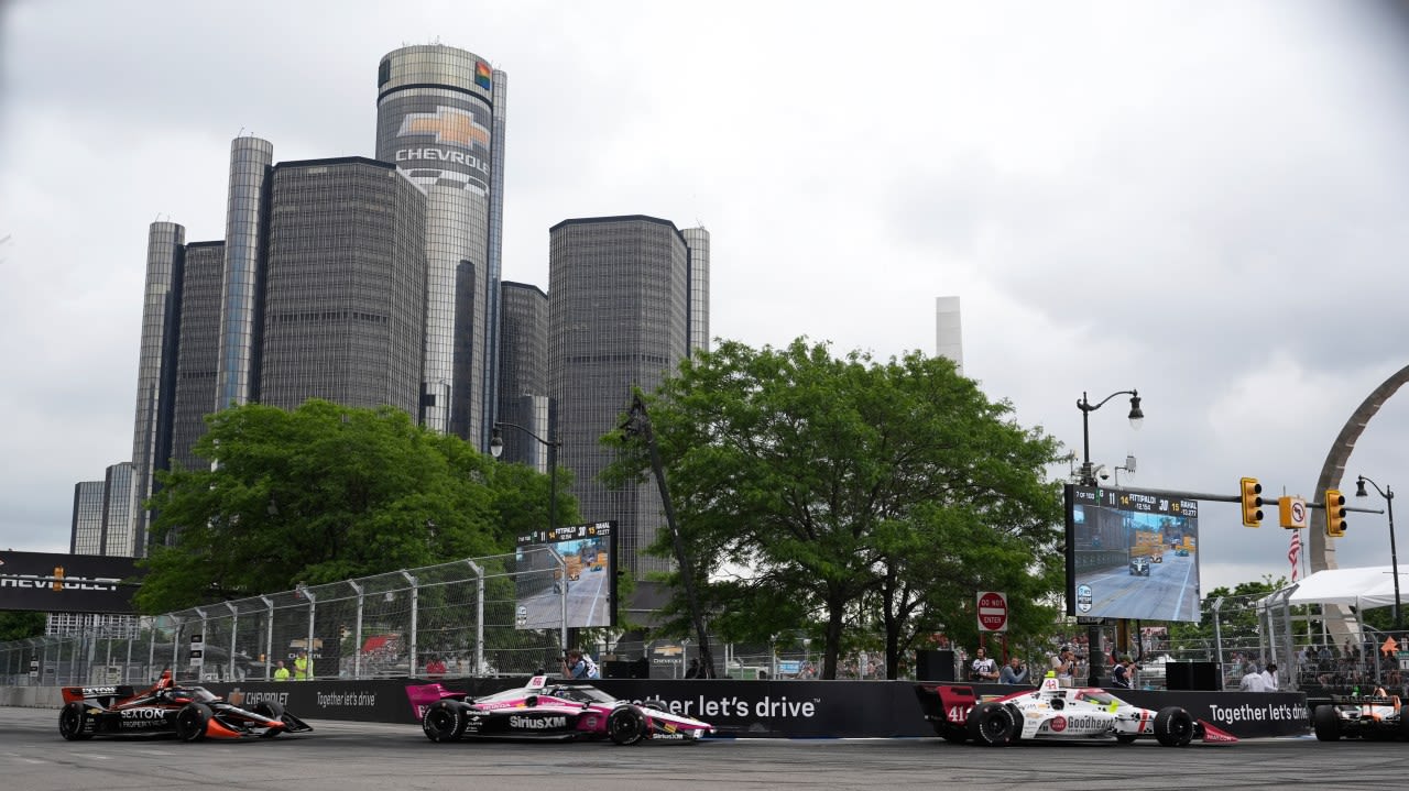 Scott Dixon wins record 4th Detroit Grand Prix, becoming 1st IndyCar driver to win 2 this season