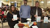 Un libro de recetas, "orgullo de La Corredoria" para visibilizar la salud mental en Oviedo