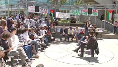 SFSU president meets with pro-Palestinian student activists for open negotiation session