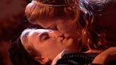 Final de Mulheres Apaixonadas: Clara e Rafaela se beijam; saiba como será