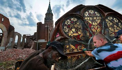 Salvagers scramble to save historic stained glass in north St. Louis. Time is running out.