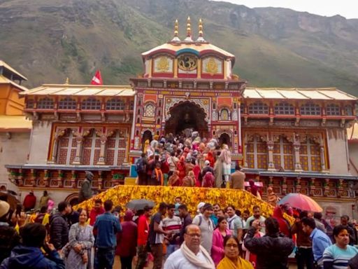 Char Dham Yatra Halted Amid Heavy Rainfall Predictions In Uttarakhand