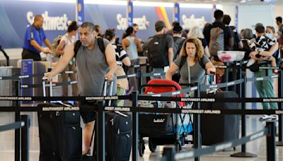 Federal probe targets airline frequent flyer programs