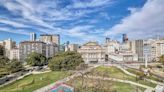 Vivir de cara a la historia: cuánto vale comprar o alquilar frente a un palacio o edificio icónico porteño