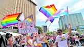 CDMX establece reglas para que servidores públicos atiendan a la comunidad LGBT
