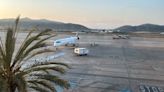 El Aeropuerto de Ibiza, paralizado casi una hora por la falsa alarma de un pasajero ebrio que decía llevar una bomba