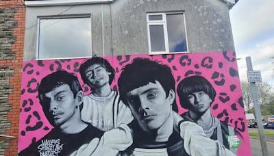 Stunning mural of Manic Street Preachers appears in the band's home town