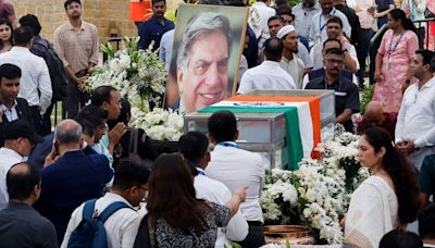 Hundreds gather to pay last respects to India's iconic business tycoon Ratan Tata