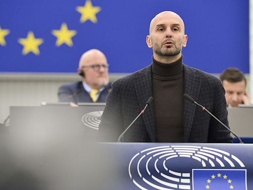 El partido Hermanos de Italia se enfrenta a la prueba del cordón sanitario en el Parlamento Europeo