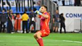 Emiliano Martínez saves Argentina after Lionel Messi misses penalty kick in Copa América shootout