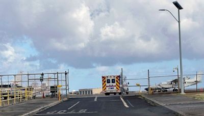 1 dead, 2 missing after tourist helicopter crashes off Hawaiian island of Kauai