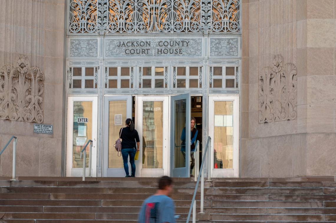 Hearings in downtown Jackson County courthouse canceled Friday due to water outage