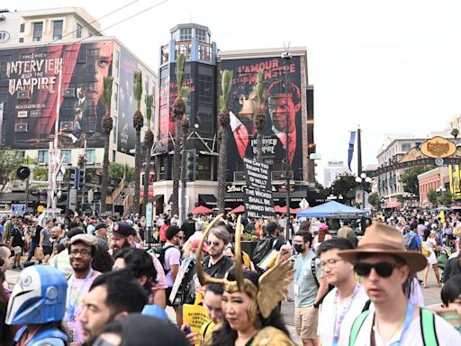 Comic-Con extends San Diego contract, but says expensive hotels could force a move