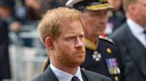 Livro escrito pelo príncipe Harry promete abalar família real, diz especialista