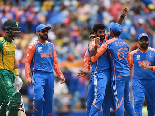 India Vs South Africa, ICC T20 World Cup Final: Watch - Jasprit Bumrah Gets Reeza Hendricks With An Unplayable Delivery