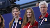 La Princesa de Asturias y la infanta Sofía acuden al debut de la selección de waterpolo