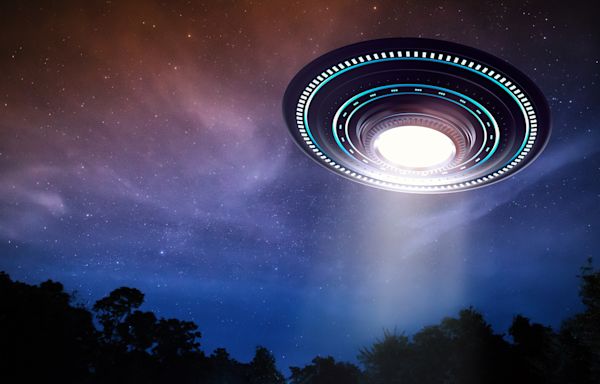 Mysterious spiral "UFO" sightings reported across US, Europe