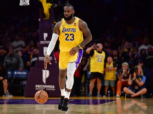 Los Angeles Lakers Reportedly Eyeing NBA Superstar In Blockbuster Trade