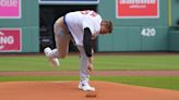 How Tom Brady Reacted To Rob Gronkowski's First Pitch At Red Sox Game