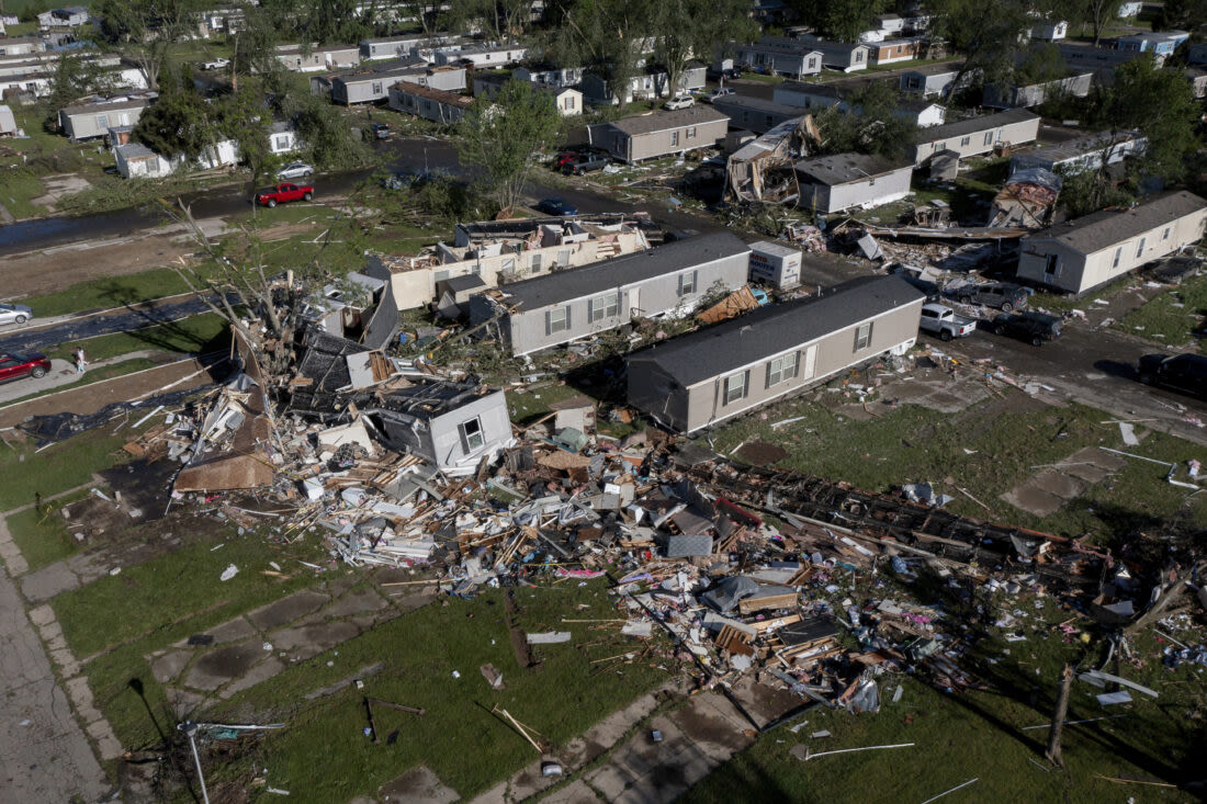 8 tornadoes confirmed in Ohio, 3 in Michigan as severe storms cross central US