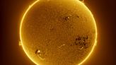 The sun rages with solar flares in epic time-lapse footage (video)