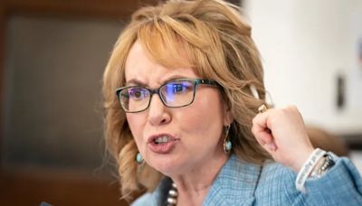 Gabby Giffords, wife of VP contender Mark Kelly, campaigns for Harris alongside Shapiro supporters